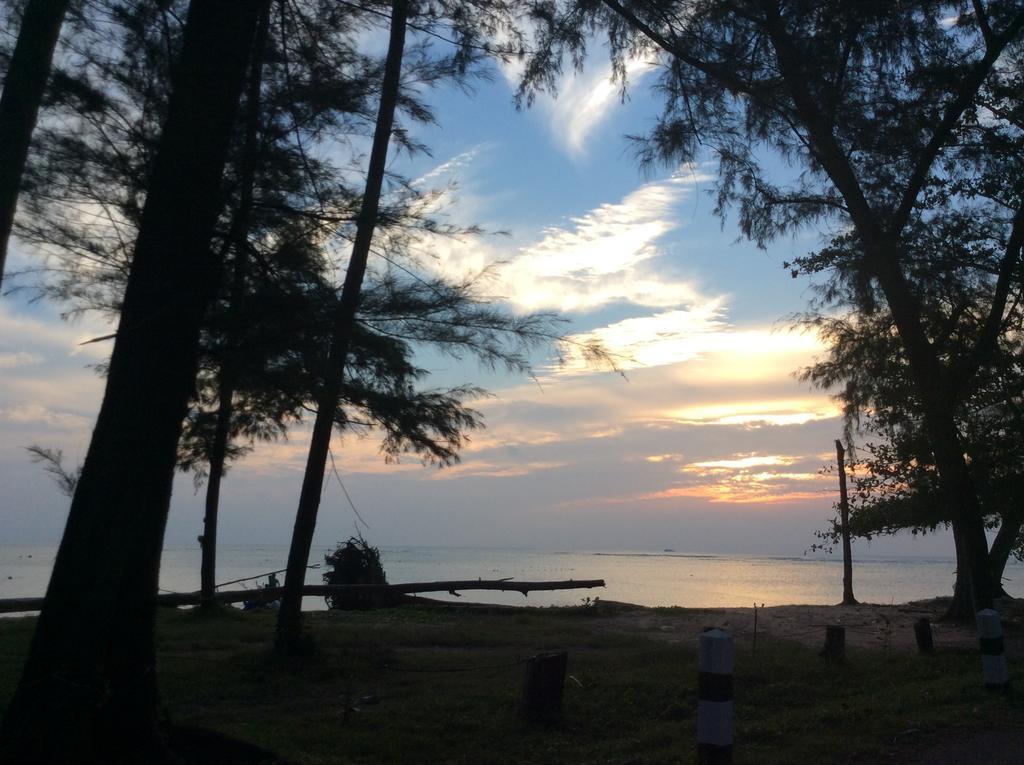 Hubb Hostel Phuket Airport 奈扬海滩 外观 照片