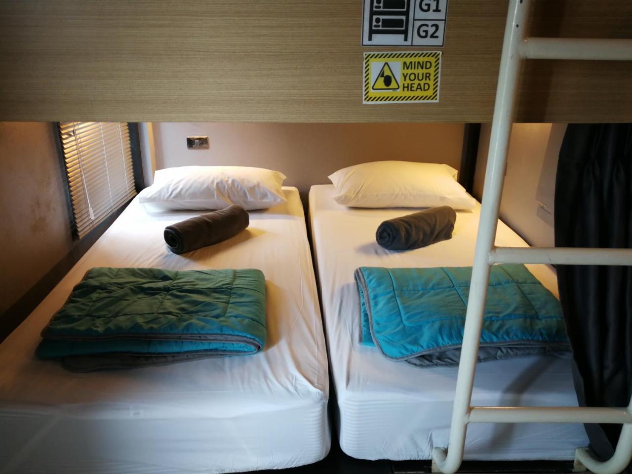 Hubb Hostel Phuket Airport 奈扬海滩 外观 照片